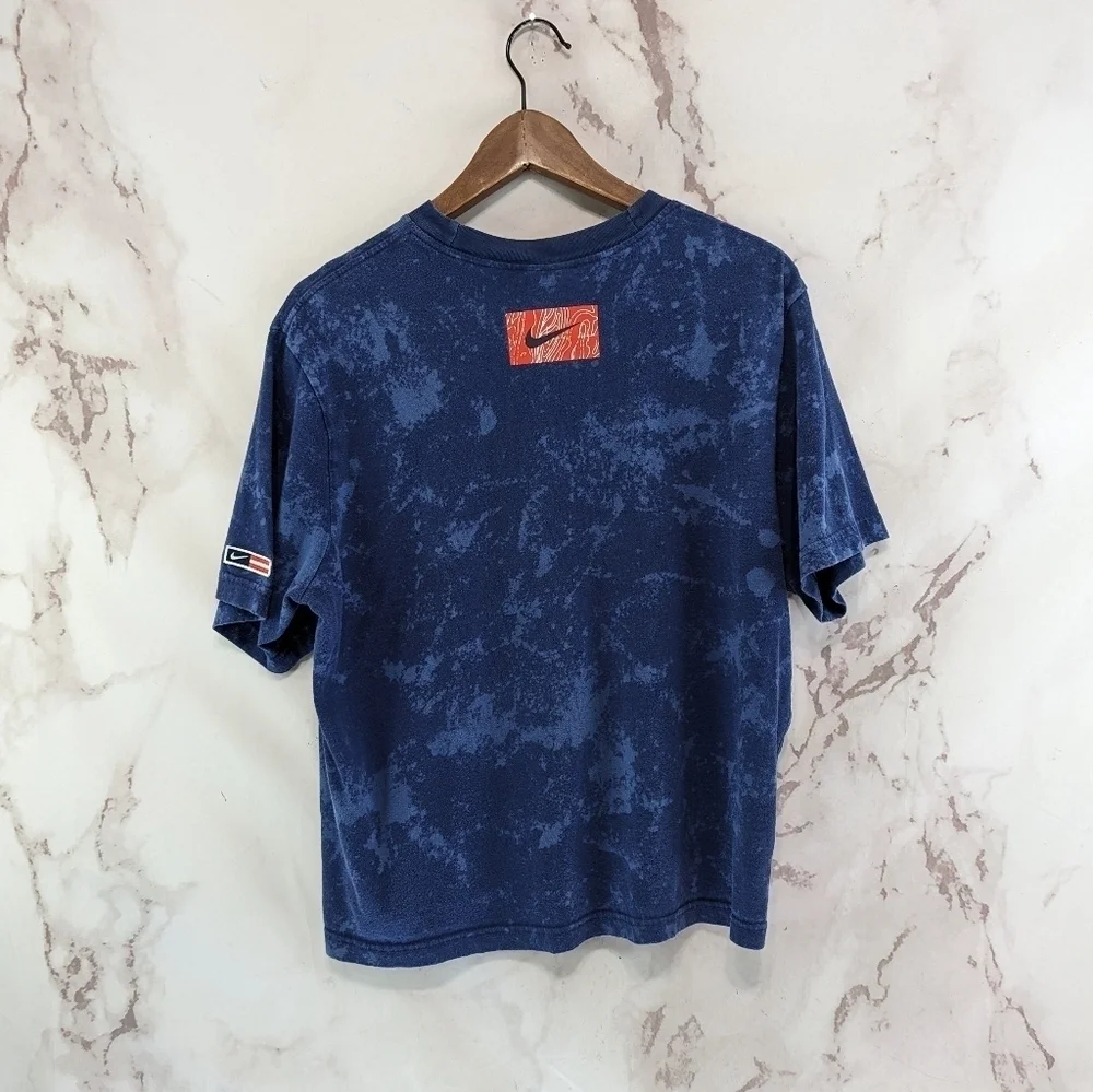Nike T Shirt Womens Medium Blue Navy Crop Tee RWD Acid Wash Boxy Crew Neck Short